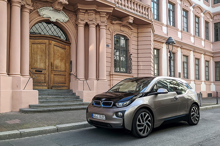 BMW i3