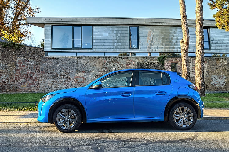 Peugeot e-208 GT Pack
